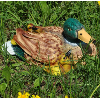 Садова фігура качка з каченям на спині купить