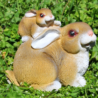 Садовая фигурка зайчиха с зайчонком купить